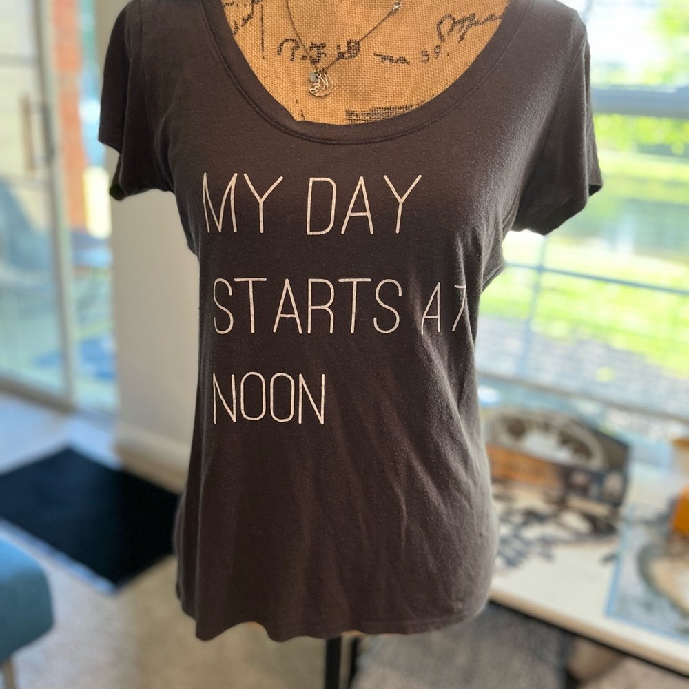 Express XS gray graphic short sleeve tshirt